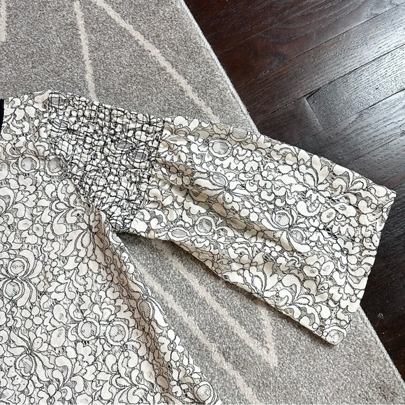 LOFT Ivory and Black Floral Ruffle Lace Boxy Blouse NWT - Picture 2 of 4